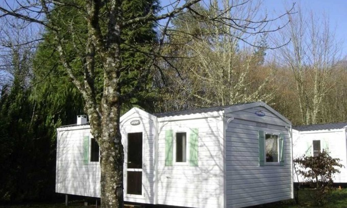 Locmaria-Berrien House | Camping 3 étoiles - Piscine - ccafbbe