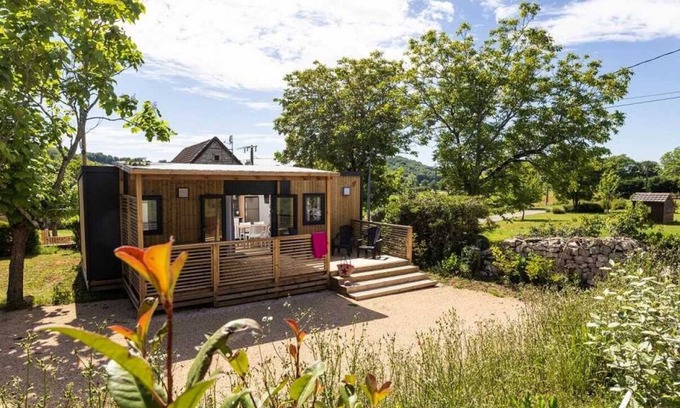Thegra House | Camping 4 étoiles - Piscine - eeicab