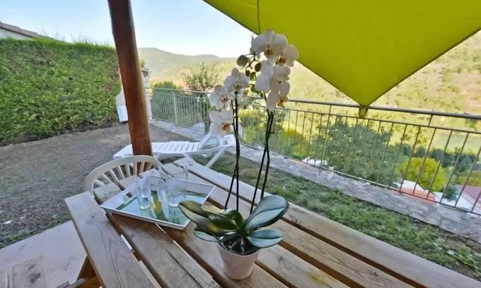 Saint-Rome-de-Tarn Villa | Camping de la Cascade * - House-Chalet 45m2 - Comfortable - TV - Washing machine – Sunbeds - (July and August: Friday/Friday) 6 people