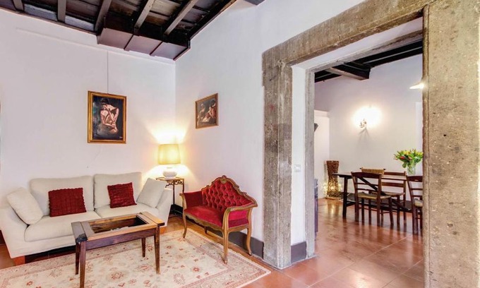Rione VII Regola Apartment | Campo dei Fiori Stunning and Quiet