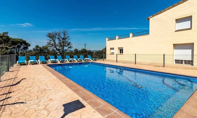 Llambilles House | Can Bugantó - spacious house with pool and garden