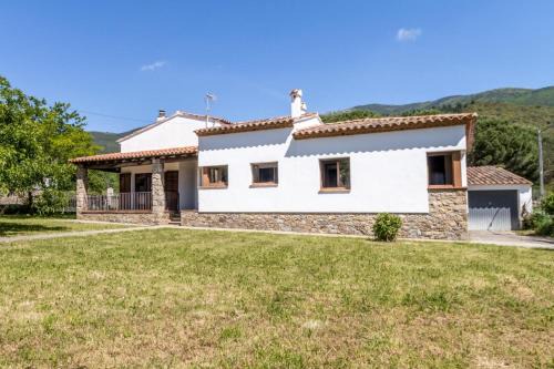 Macanet de Cabrenys Ski Chalet | Can Cardina - Casa con jardín cerca de Francia