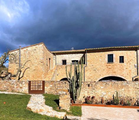 Capmany House | Can Clarós