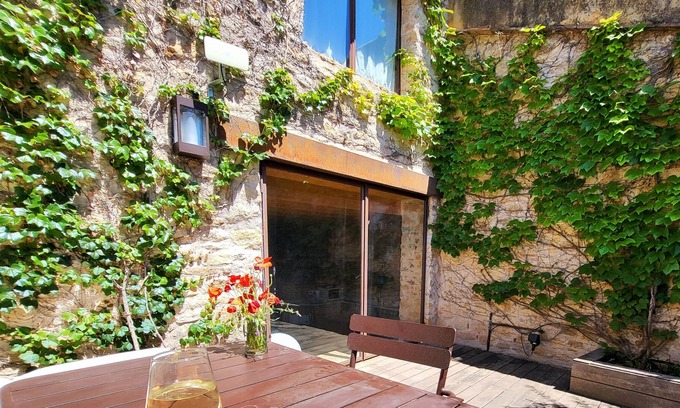 Peratallada House | Can Orient