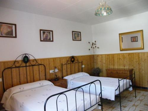 Vilamacolum Bed & Breakfast | Can Selleretas