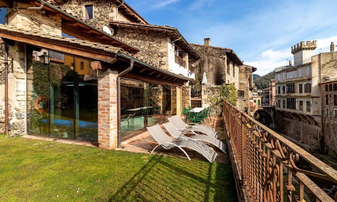 Sant Feliu de Pallerols House | CAN VENTURA - rest in nature