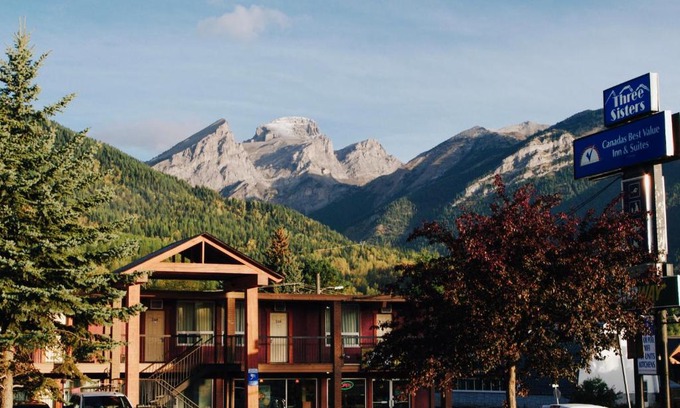 East Kootenay Hotel | Canadas Best Value Inn and Suites Fernie