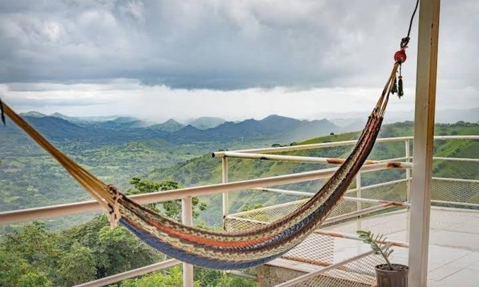 Los Santos Ski Chalet | Canajagua Lodge