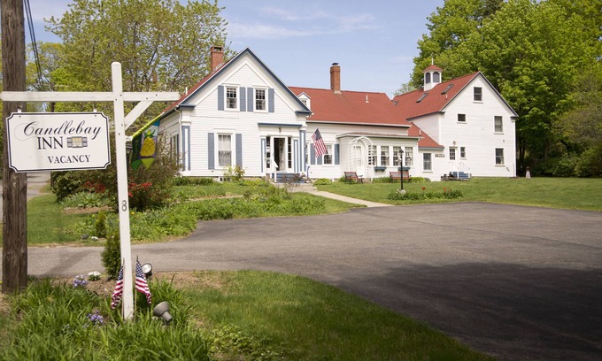 Freeport Bed & Breakfast | Candlebay Inn