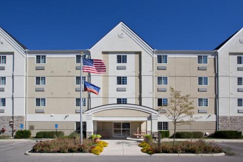 Polaris Hotel | Candlewood Suites Polaris by IHG