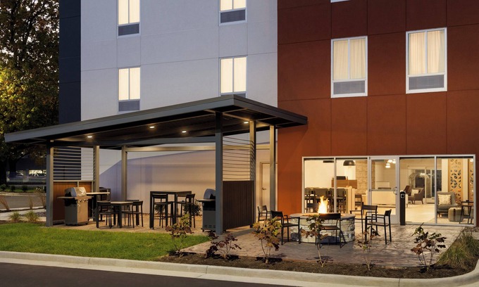 Shelbyville Hotel | Candlewood Suites Shelbyville by IHG