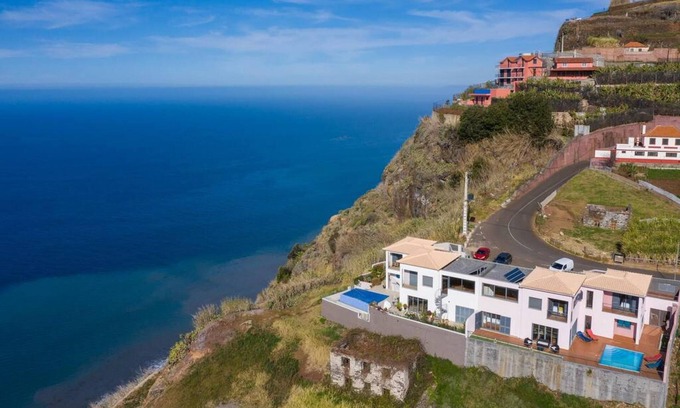 Ponta do Sol Villa | Canhas Views Pool and Barbecue