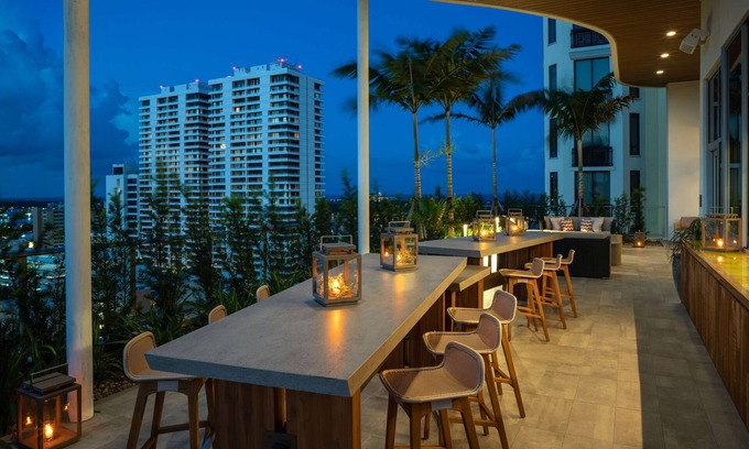 Downtown West Palm Beach Hotel | Canopy by Hilton West Palm Beach Downtown