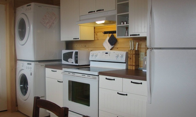 Parrsboro Cottage | Cape Split View Cottages