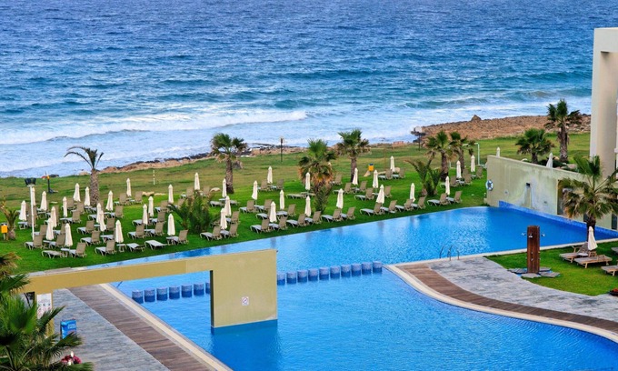 Paphos Hotel | Capital Coast Resort & Spa
