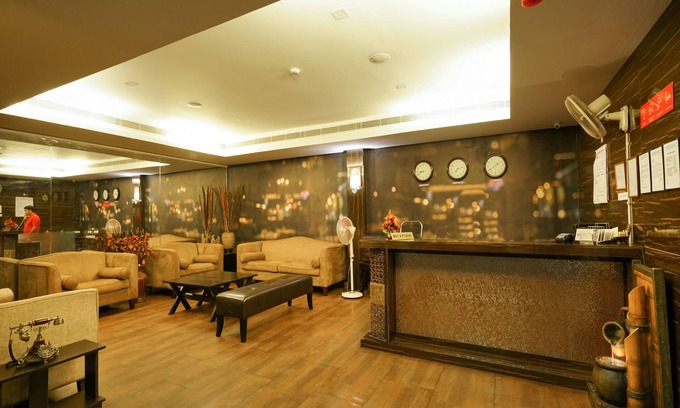 Alwaye Hotel | Capital O 15754 Mookkannoor Tourist Home