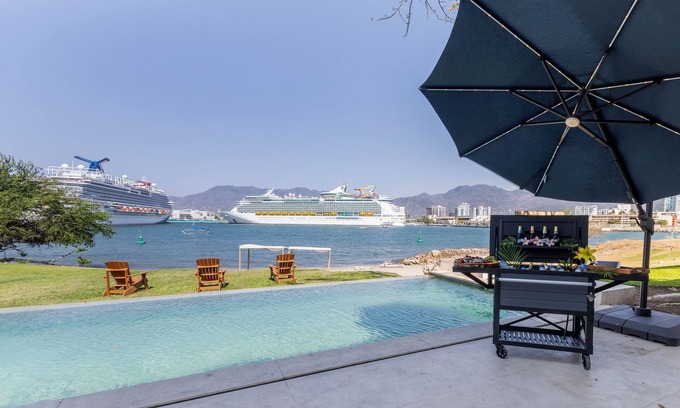 Marina Vallarta Resort | Capitalia Tres Mares Beach Residences & Marina
