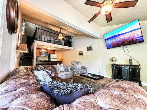 Mid America Apartment | Capone's Clearwater Escape!