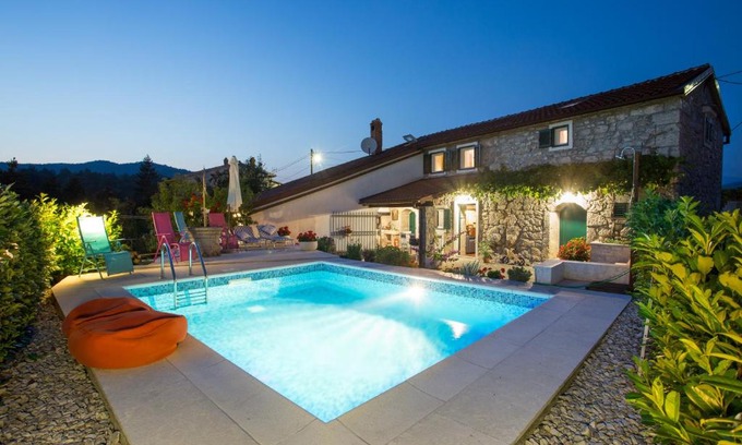 Veli Brgud Villa | Captain's Villa with Swimming Pool