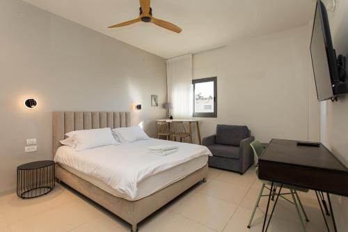 Haifa Apartment | Carmel Studio By Carmel Boutique