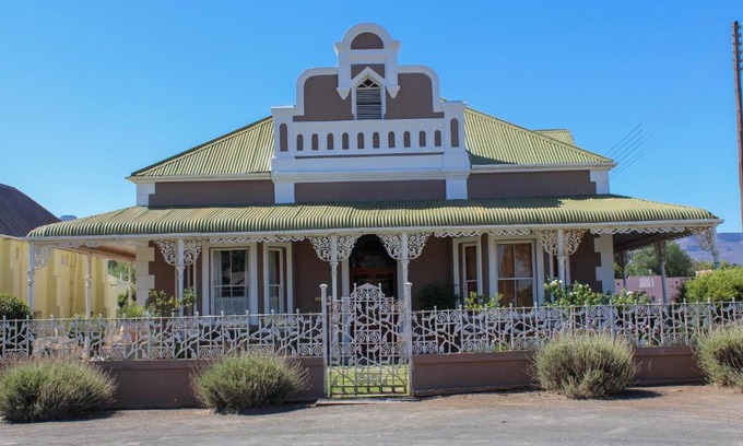 Calvinia Bed & Breakfast | Carmel Villa B&B or Self-Catering