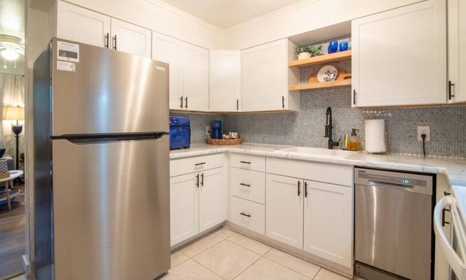 Sylva House | Carolina Dawn - Cozy Home Walkable to Downtown