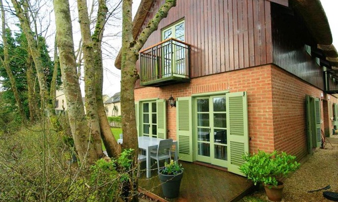Cirencester House | Carp's Rise Cottage