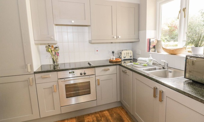 Somerford Keynes Cottage | Carp's Rise