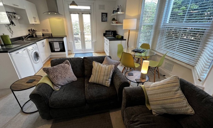 Ryde Apartment | Carpe Diem