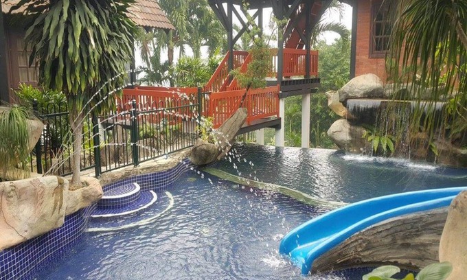 Hulu Selangor Cabin | Carpe Diem Orchard Home