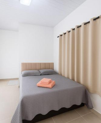 Santa Monica House | Casa 4 min Parque do Sabia, UFU, Center Shopping