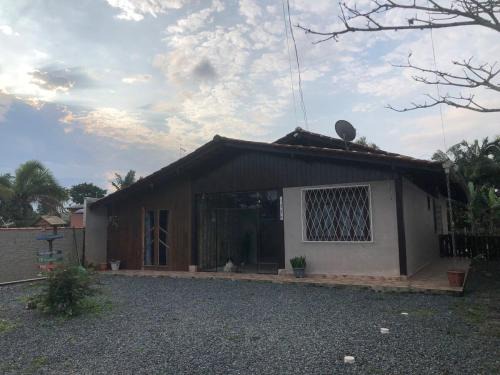 Itacolomi House | Casa 4 quartos churrasqueira