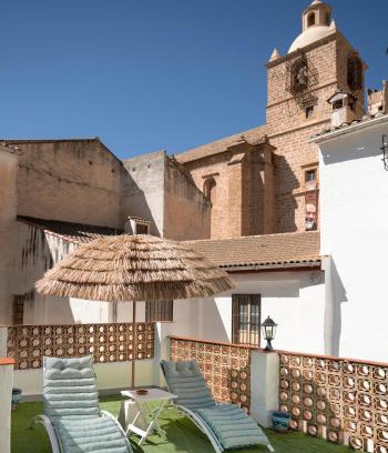 Illora Apartment | Casa amplia y acogedora con chimenea en Íllora