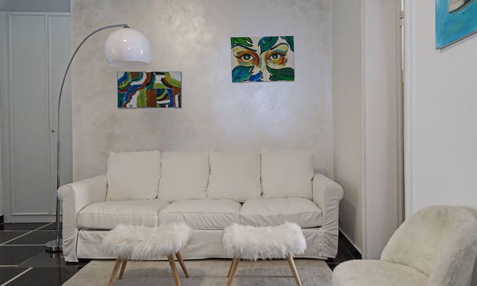 Albaro Apartment | Casa Azzurra by Wonderful Italy