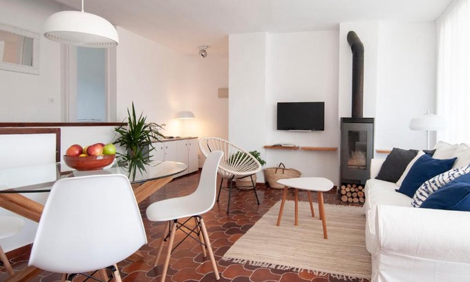 Torredembarra Apartment | Casa Blanca Beach Apartment