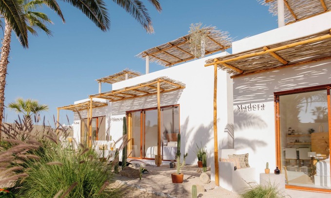 Todos Santos Hotel | CASA BLANCO MADERA (ADULTS ONLY)