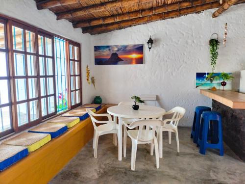 Cerro Azul House | Casa bonita en Playa Los Lobos