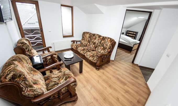 Campulung Moldovenesc House | Casa Câmpulungeană