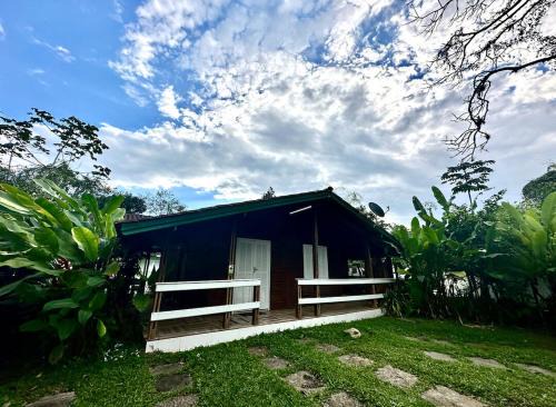Itamambuca House | Casa com piscina e churrasqueira em Ubatuba SP