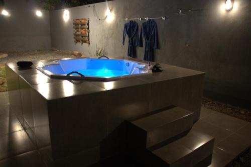 Chapada dos Guimaraes House | CASA COM SPA de HIDRO COM AQUECEDOR a 700 MTS DO CENTRO