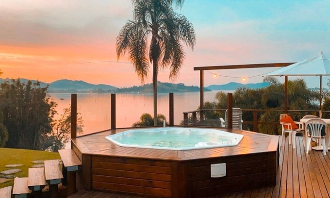 Imarui House | Casa Com Vista Incrível na Lagoa Imaruí - SRR005