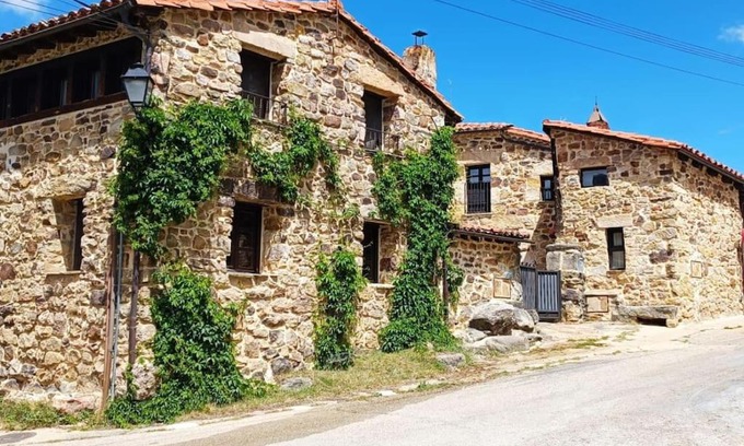 El Quintanarejo House | Casa con encanto LagunaNegra y Urbion