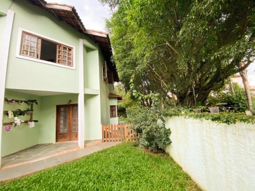 Carapicuiba House | Casa confortável com churrasqueira na Granja Viana