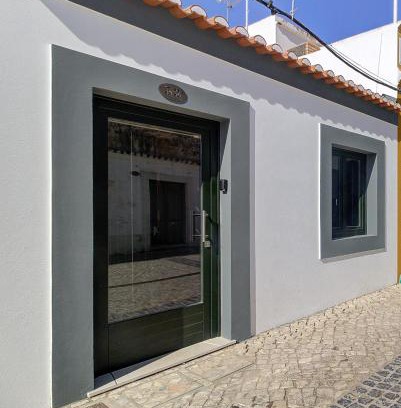 Vila Real Santo Antonio House | Casa Da Vila