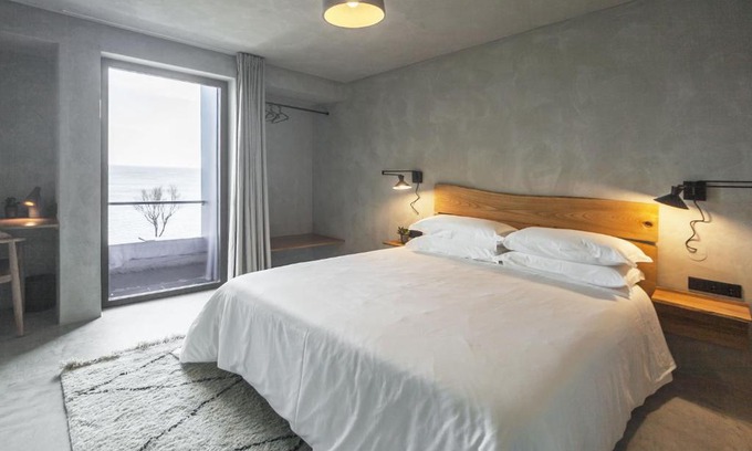 Ponta Delgada House | CASA DA ILHA - Slow Living Residence & Suites