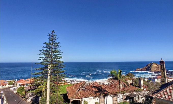 Porto Moniz House | Casa da Vista Mar by LovelyStay