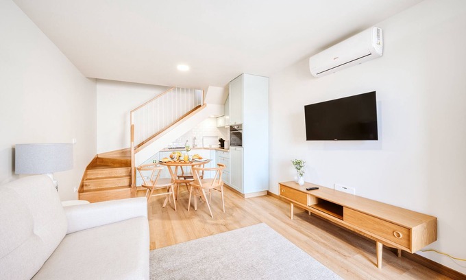 Camara de Lobos Apartment | Casa das Andorinhas - 1 bedroom apartment sleeps 4