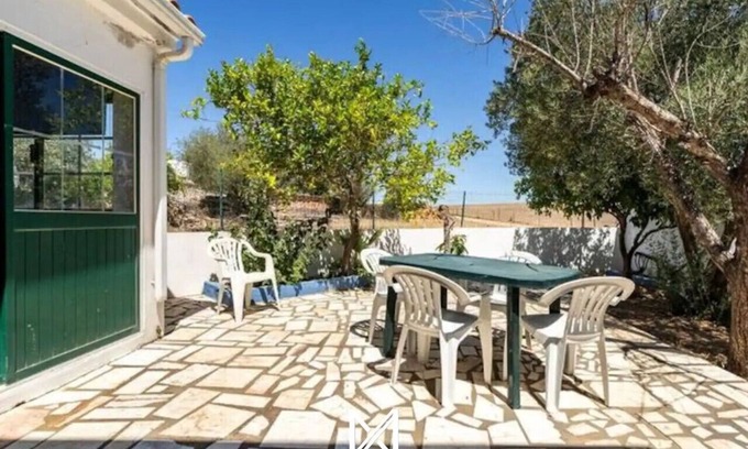 Santana de Cambas House | Casa Das Rosas - Historic Family Home