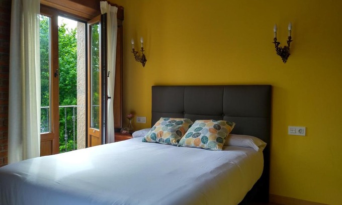 Soto de Cangas House | Casa de Aldea La Xunta