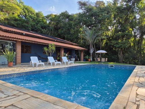 Ibiuna House | Casa de Campo em Ibiuna em meio à natureza